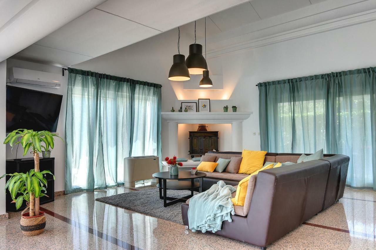 Villa Mutila Μεντουλίν Εξωτερικό φωτογραφία